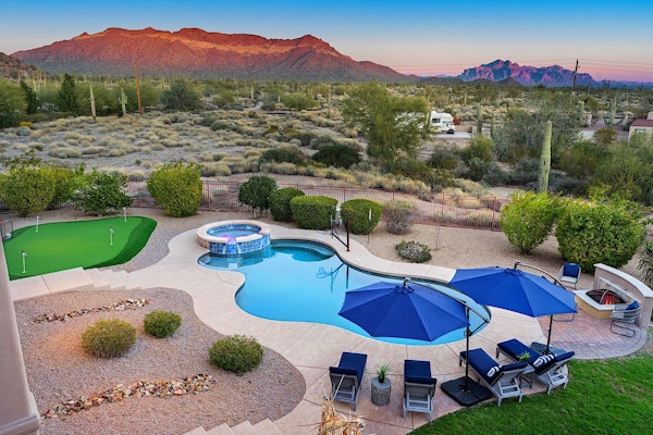 Luxury Oasis Heated Pool & Spa* - 7BR Luxury Estate w/ Panoramic Mountain Views!