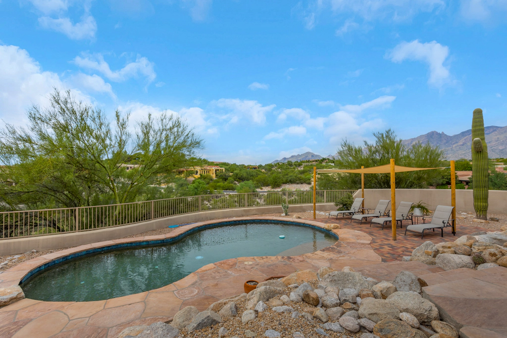 Bellas Catalina Oasis