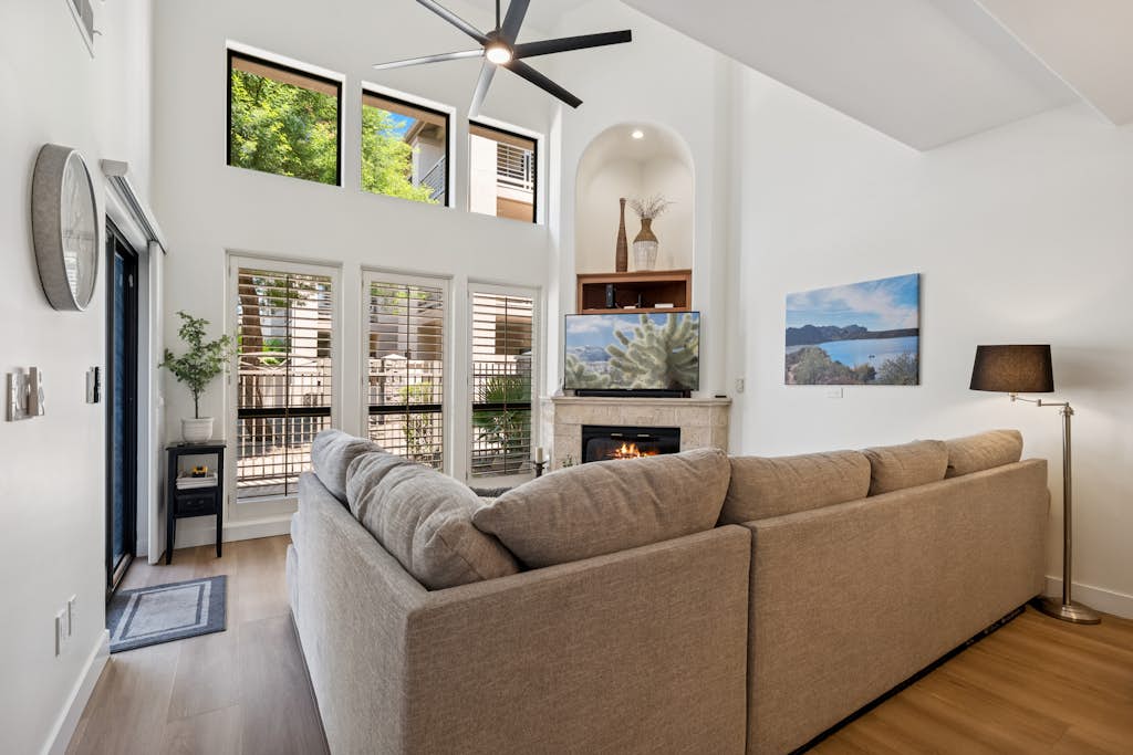 Modern 3-Bed, 3-Bath Townhouse in the Heart of Scottsdale