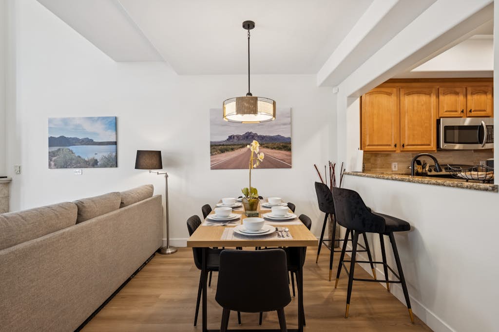 Modern 3-Bed, 3-Bath Townhouse in the Heart of Scottsdale