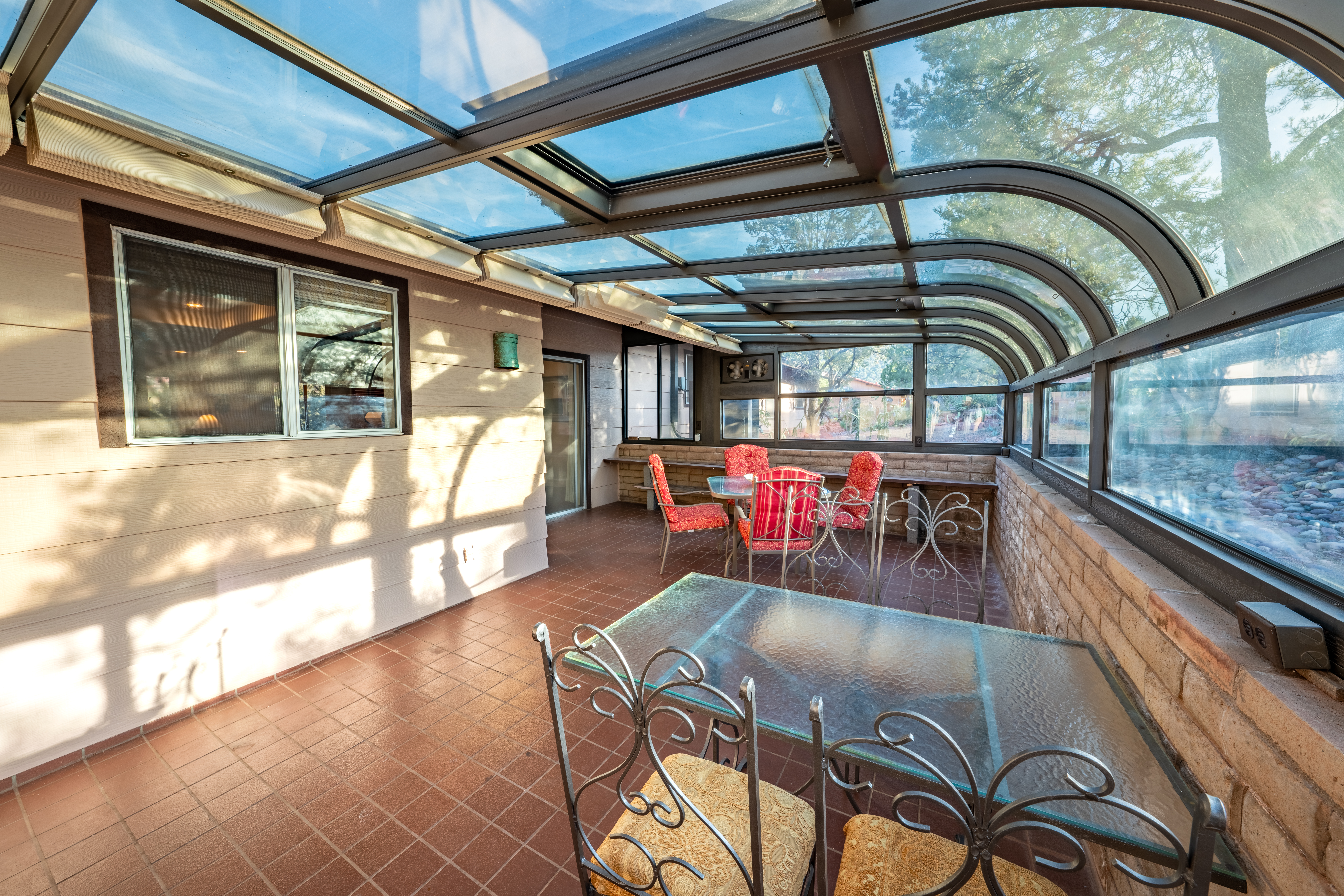 Vintage Charm A Cozy Getaway With A Blast From the Past With Hot Tub