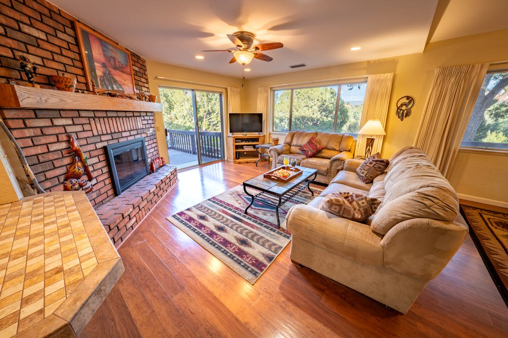 Vintage Charm A Cozy Getaway With A Blast From the Past With Hot Tub