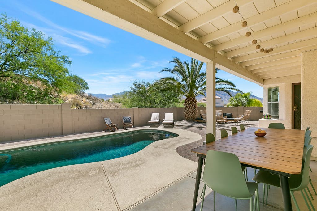 Copper Spring Retreat -Enjoy Amazing Sunsets 4 Bedroom