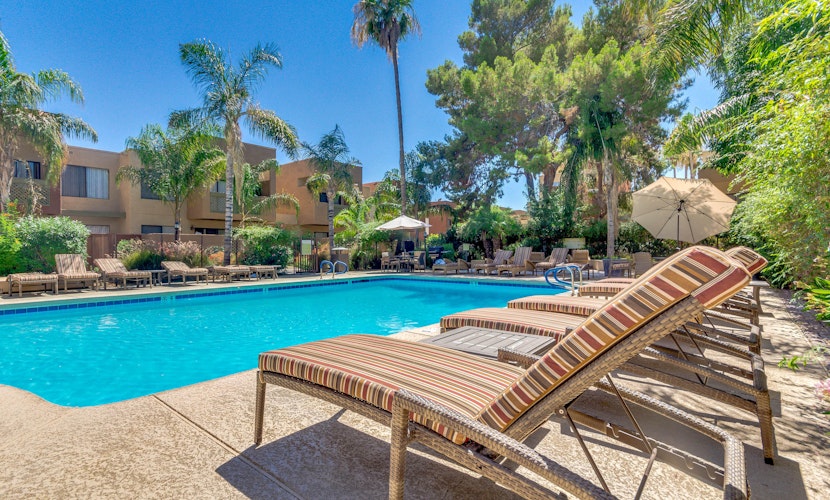 Dog Friendly - 2 Patios Heated Pool, Spa & Fitness