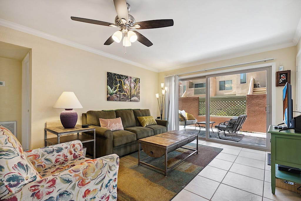 Dog Friendly - 2 Patios Heated Pool, Spa & Fitness