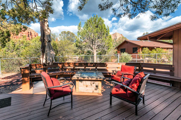 Lynx Landing | Secluded Sedona Retreat w/ Hot Tub, Fire Pit & Near Chapel