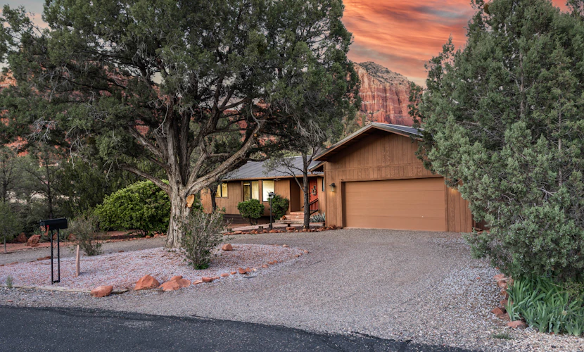 Lynx Landing | Secluded Sedona Retreat w/ Hot Tub, Fire Pit & Near Chapel