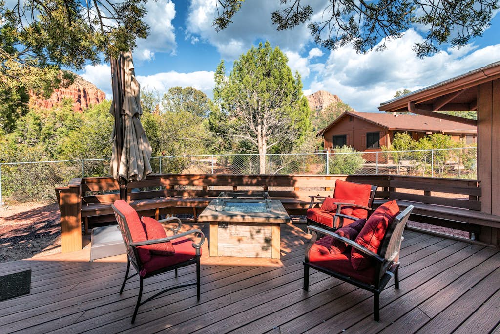 Lynx Landing | Secluded Sedona Retreat w/ Hot Tub, Fire Pit & Near Chapel