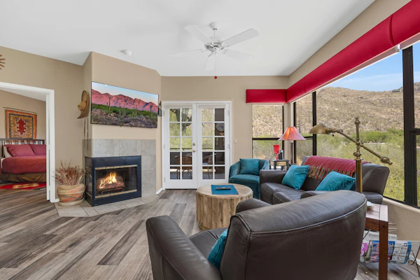 *Updated Tile!* View at Ventana 2 BR Condo/ COM Pool/PATIO VIEWS!
