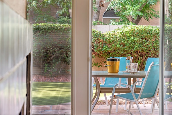 Gilbert Island Cozy 2 BR Home/ Putting Green/ COM Pool/ Gilbert