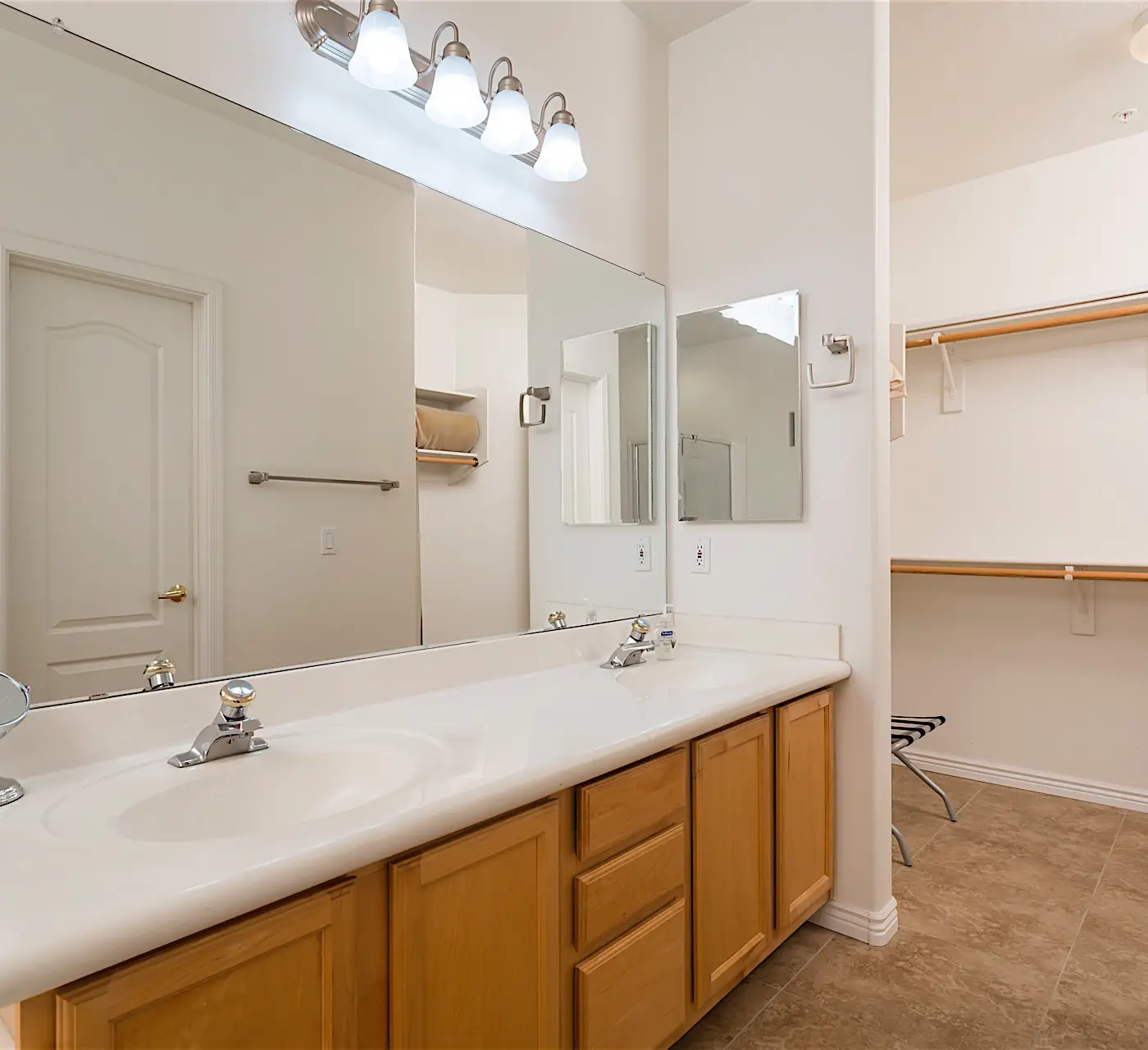 AZ Nirvana Townhouse