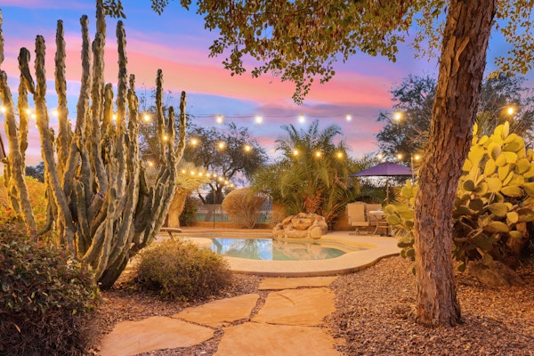 Goodyear Springs * Private Pool & Community Playground