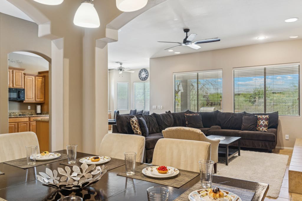 Simply Irresistible Superb 4 bedroom Home/ Community Pool/ North Phoenix/Scottsdale