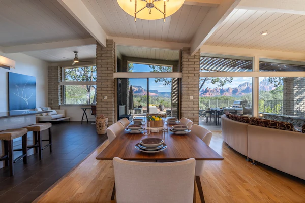 New Listing Vast Red Rock Views 2 Master Suites - Panorama Landing