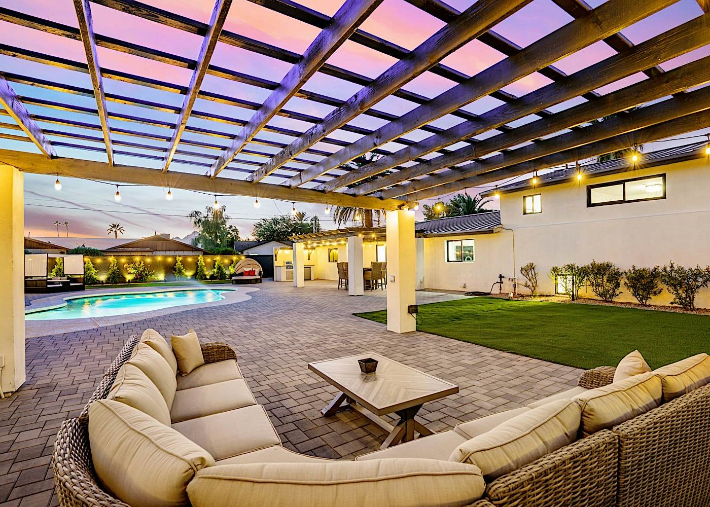 Luxury Oasis at Old Town