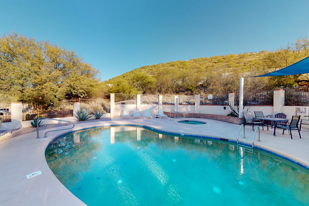 Stunning Desert Views, Minutes to World-Class Golf & Outdoor Adventures!