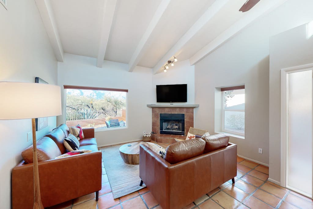 Stunning Desert Views, Minutes to World-Class Golf & Outdoor Adventures!