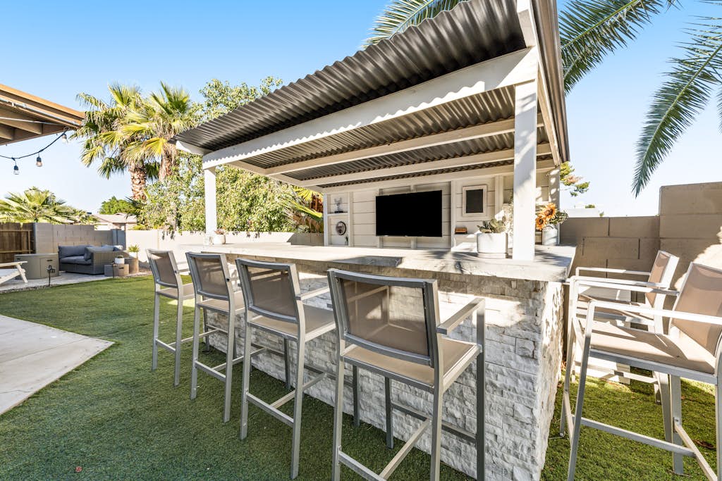 Charming, dog-friendly home only minutes to Old Town with pool & custom bar