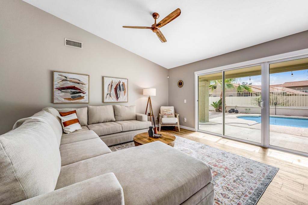 Desert stay with a private pool, grill, washer/dryer, & central AC