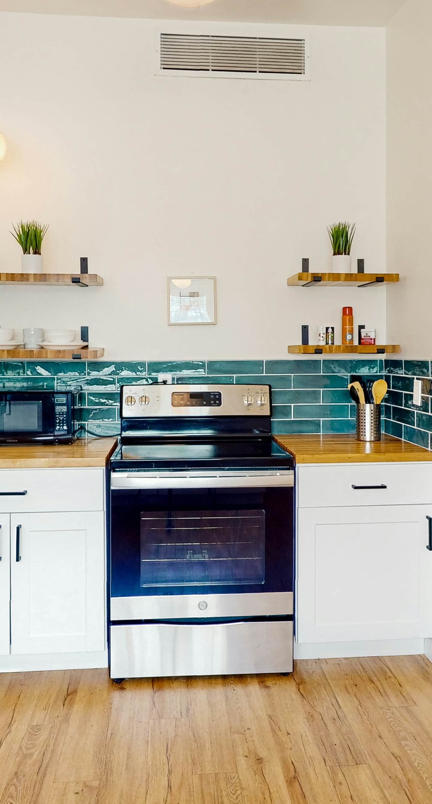 Cherry Avenue Studio