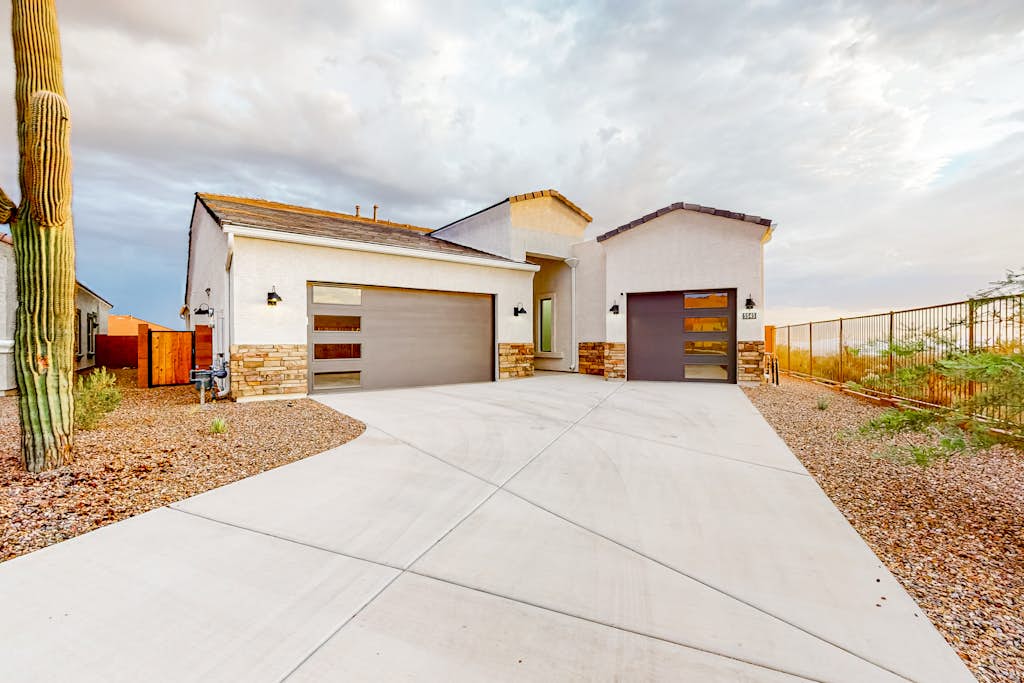 Luxe home with private pool, hot tub & amazing views of Tucson
