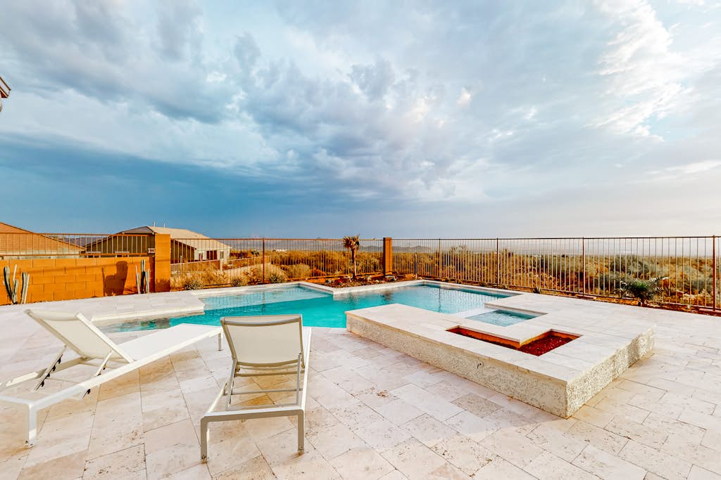 Luxe home with private pool, hot tub & amazing views of Tucson