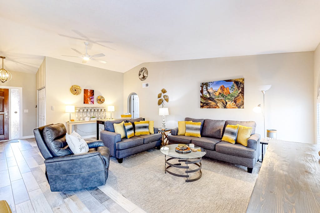 WeeCasa | Dog-friendly house in Chandler with private heated pool, hot tub, AC