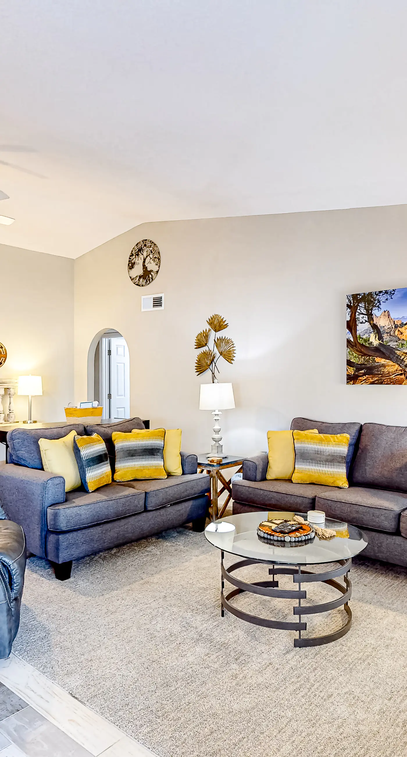 WeeCasa-Poolside Paradise