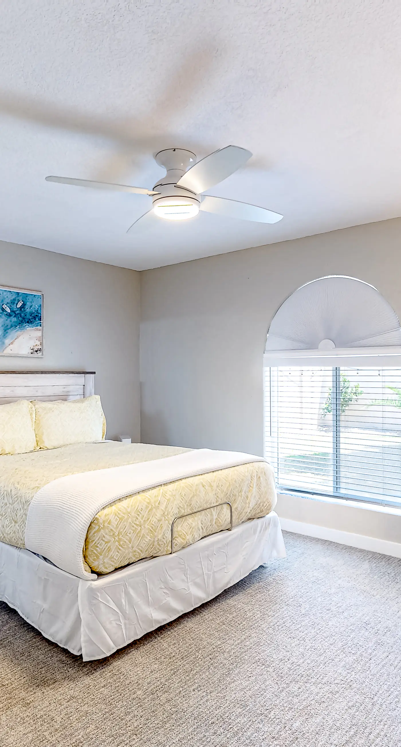 WeeCasa-Poolside Paradise