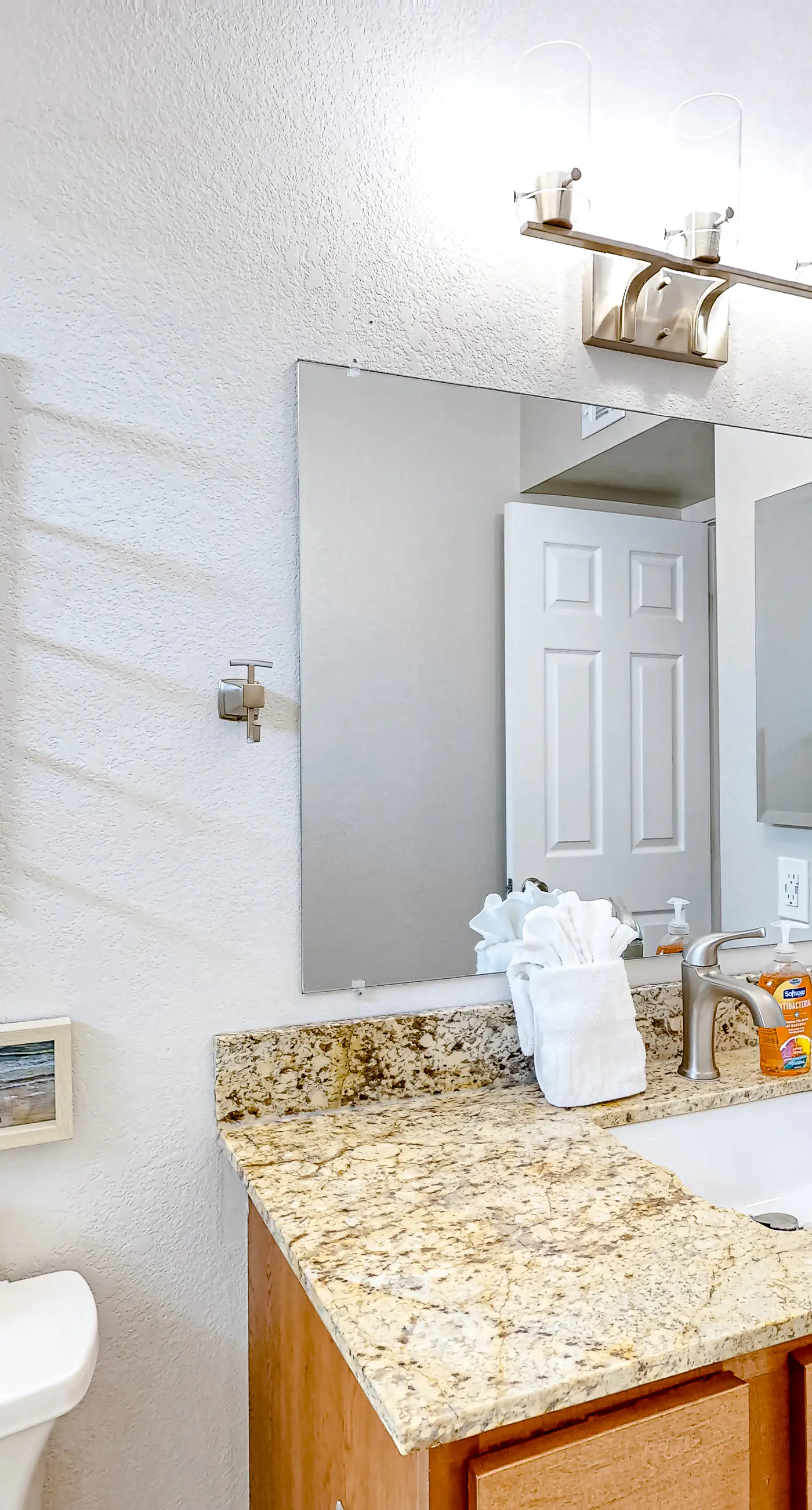 WeeCasa-Poolside Paradise