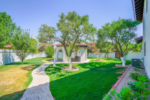 Family-friendly luxury home in Estate Groves with private pool & cabana + WiFi