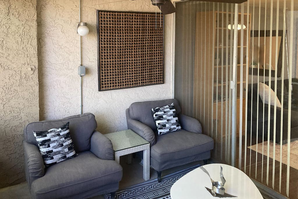 Old Town condo with balcony, pool, spa, grills/picnic area, & W/D