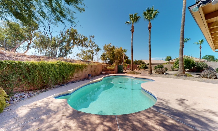 Desert Blooms | House in Avondale with a private pool & grill