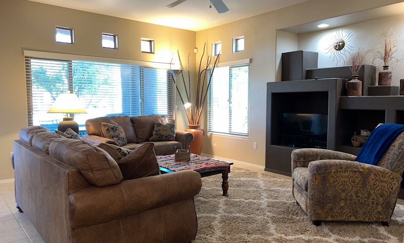 Remodeled getaway with pool & hot tub - near hiking & town