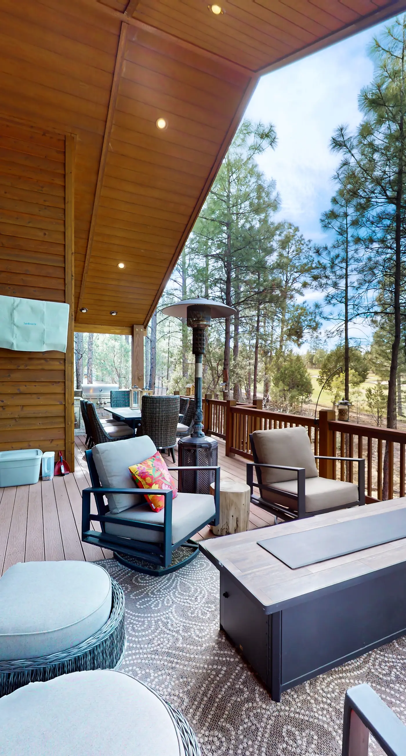 Tranquil Torreon Pines and Fairway Hideaway