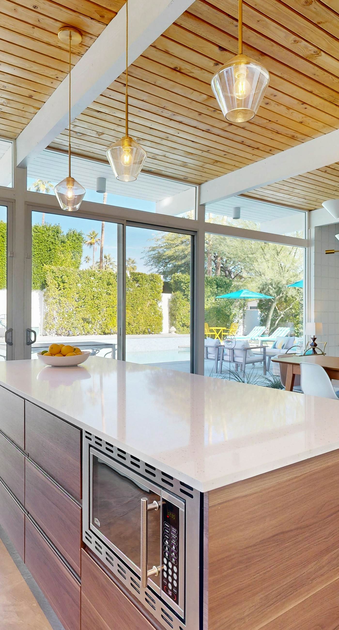 Palm Springs Regal Contemporary - 4106