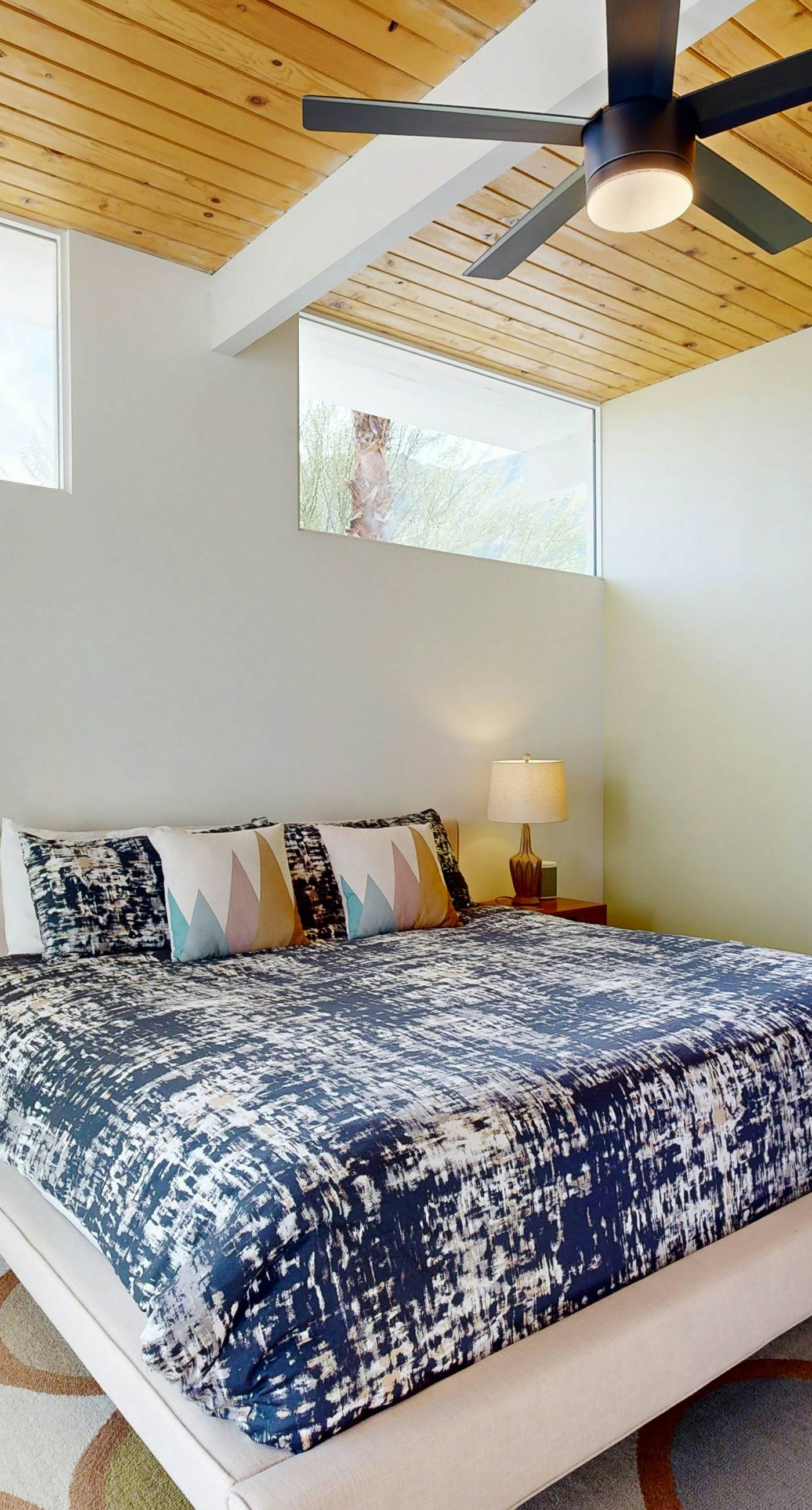 Palm Springs Regal Contemporary - 4106