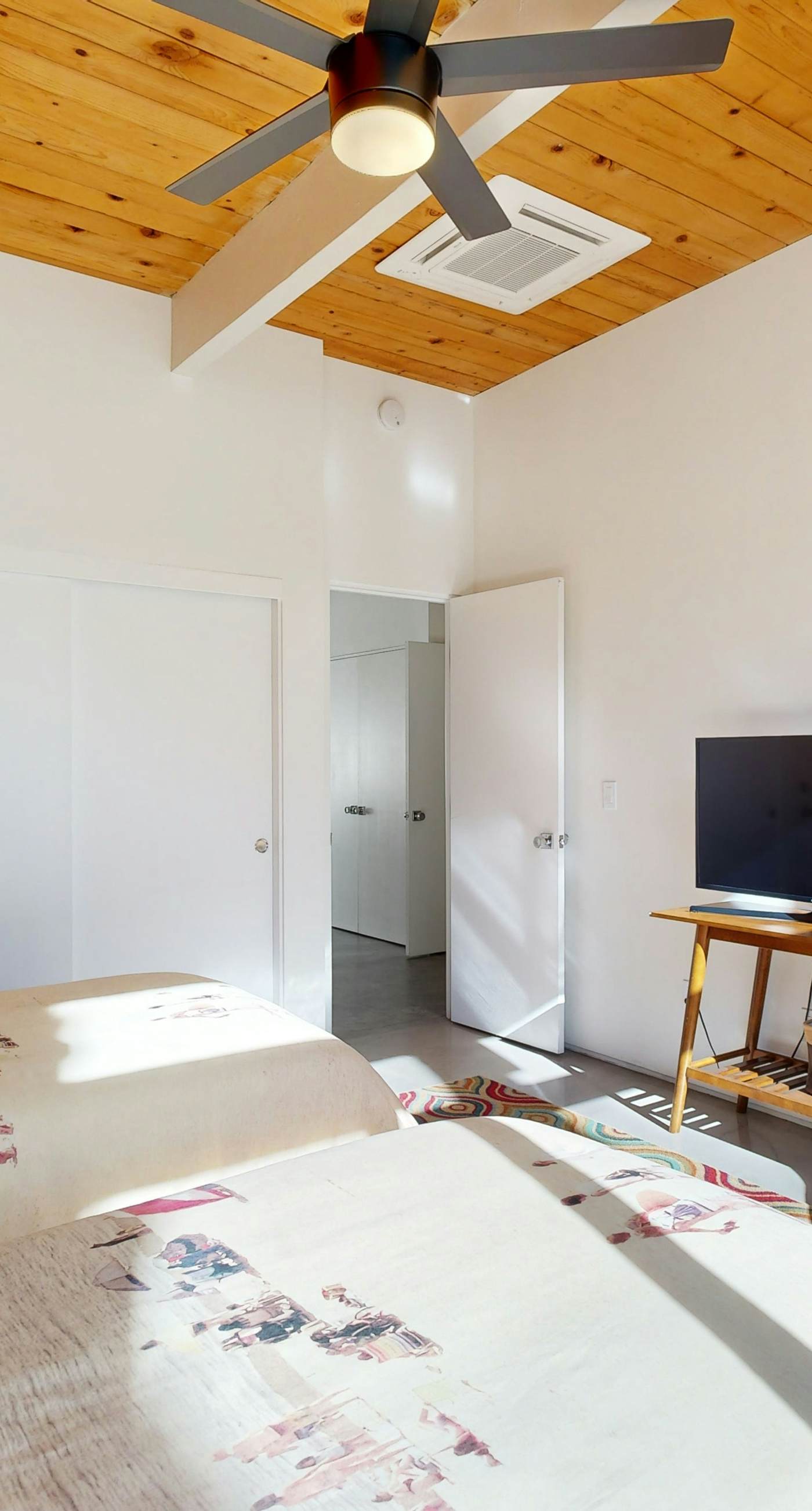 Palm Springs Regal Contemporary - 4106