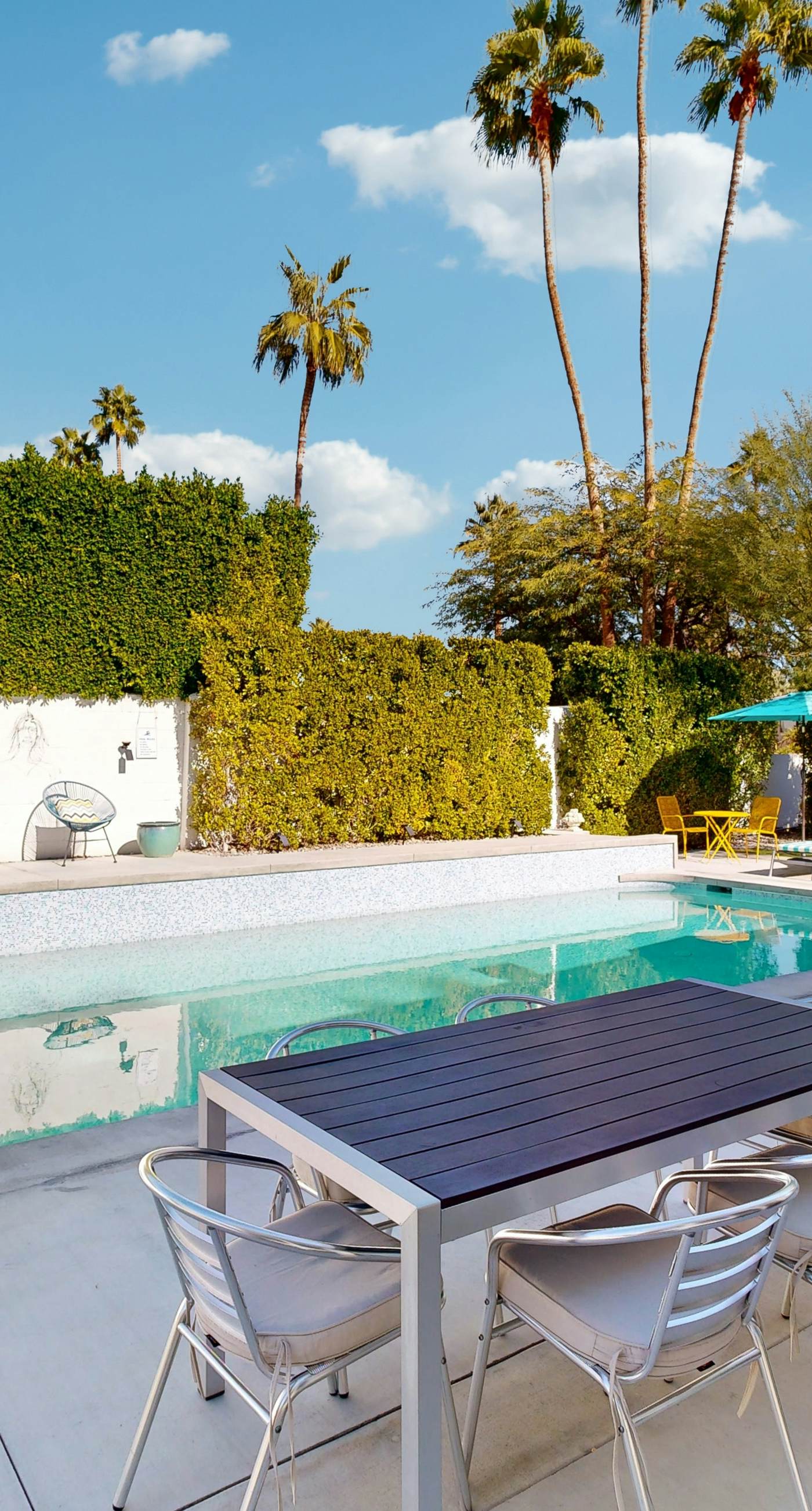 Palm Springs Regal Contemporary - 4106