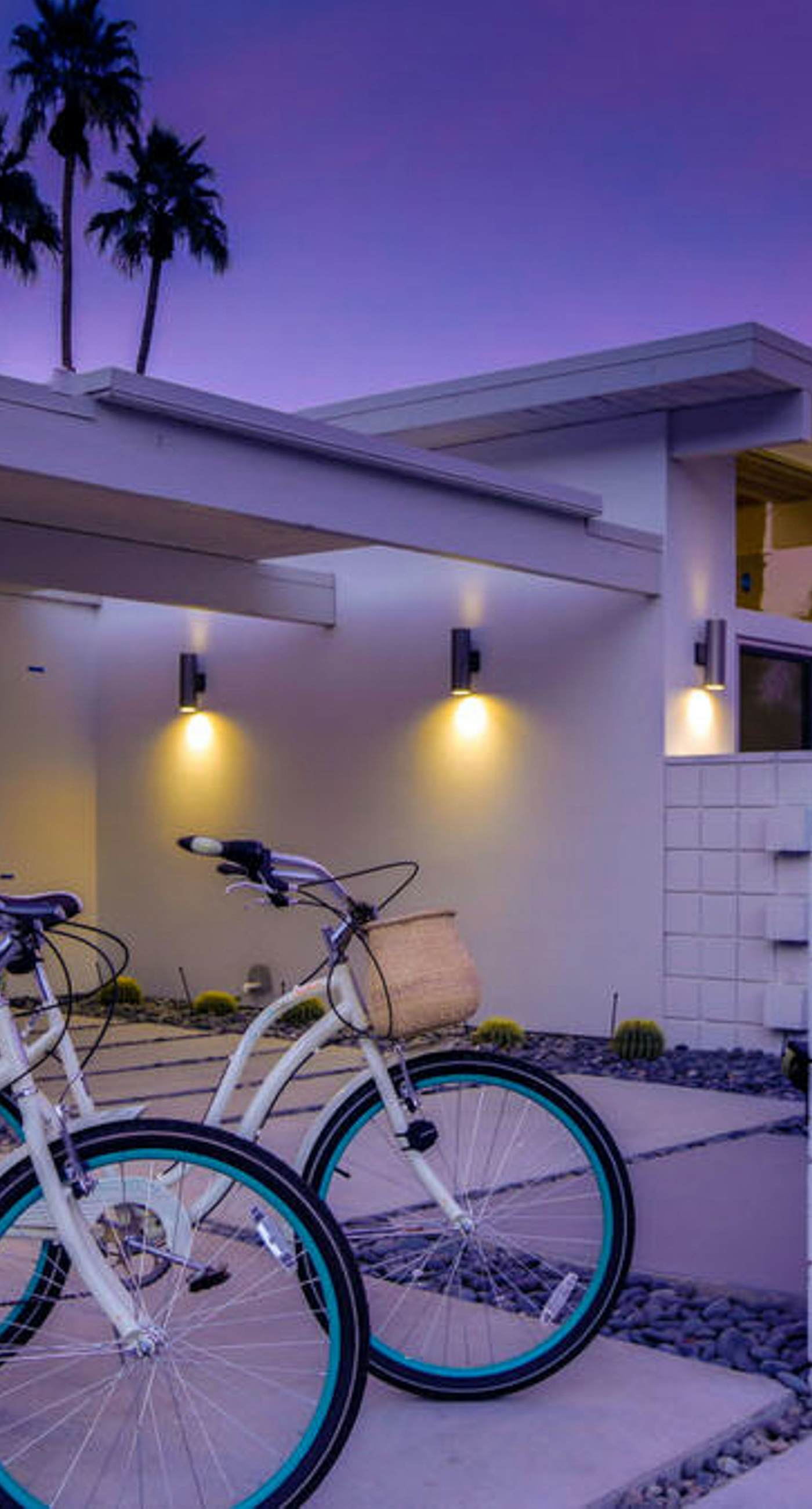 Palm Springs Regal Contemporary - 4106