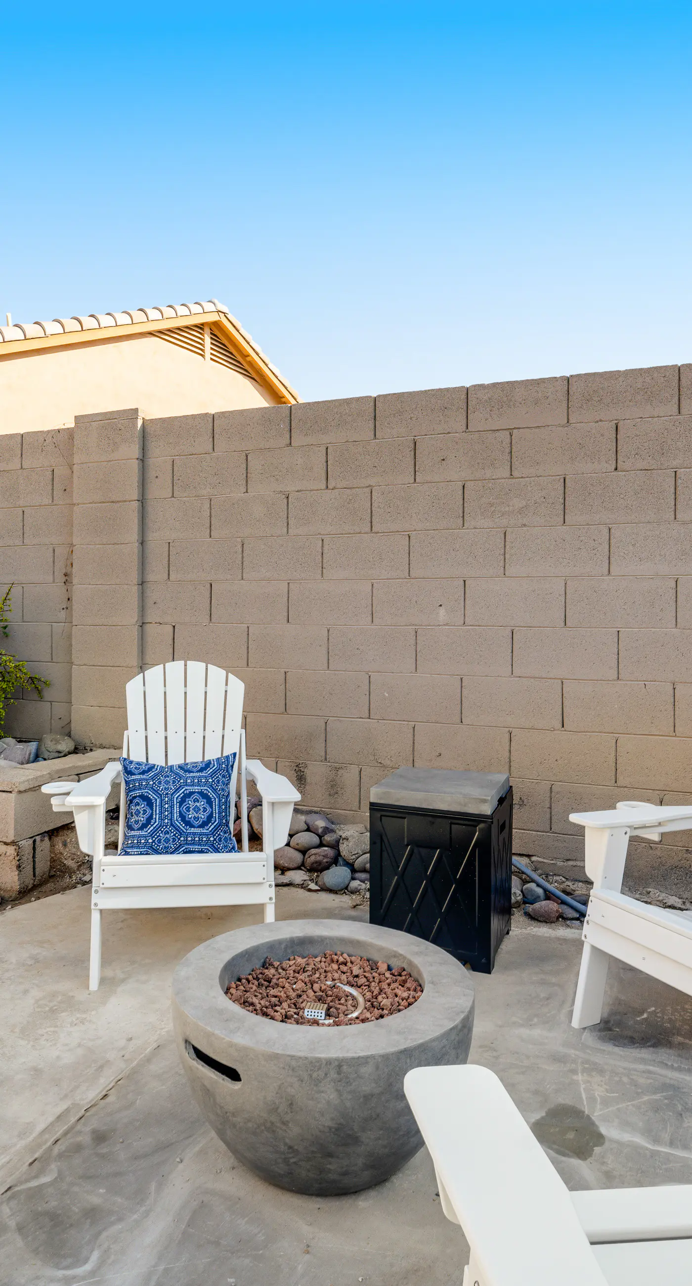 Roy Rogers Poolhouse