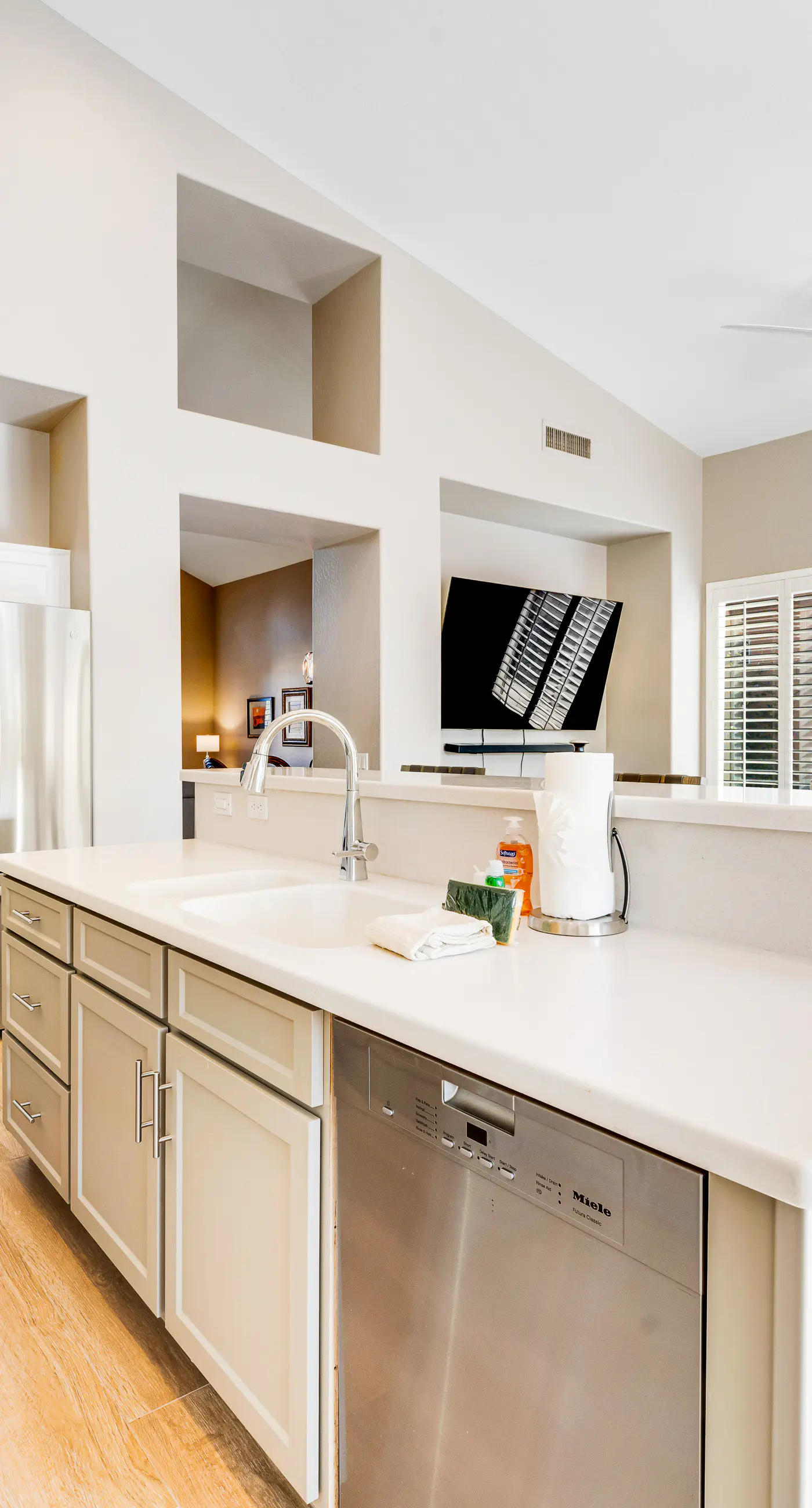 Roy Rogers Poolhouse