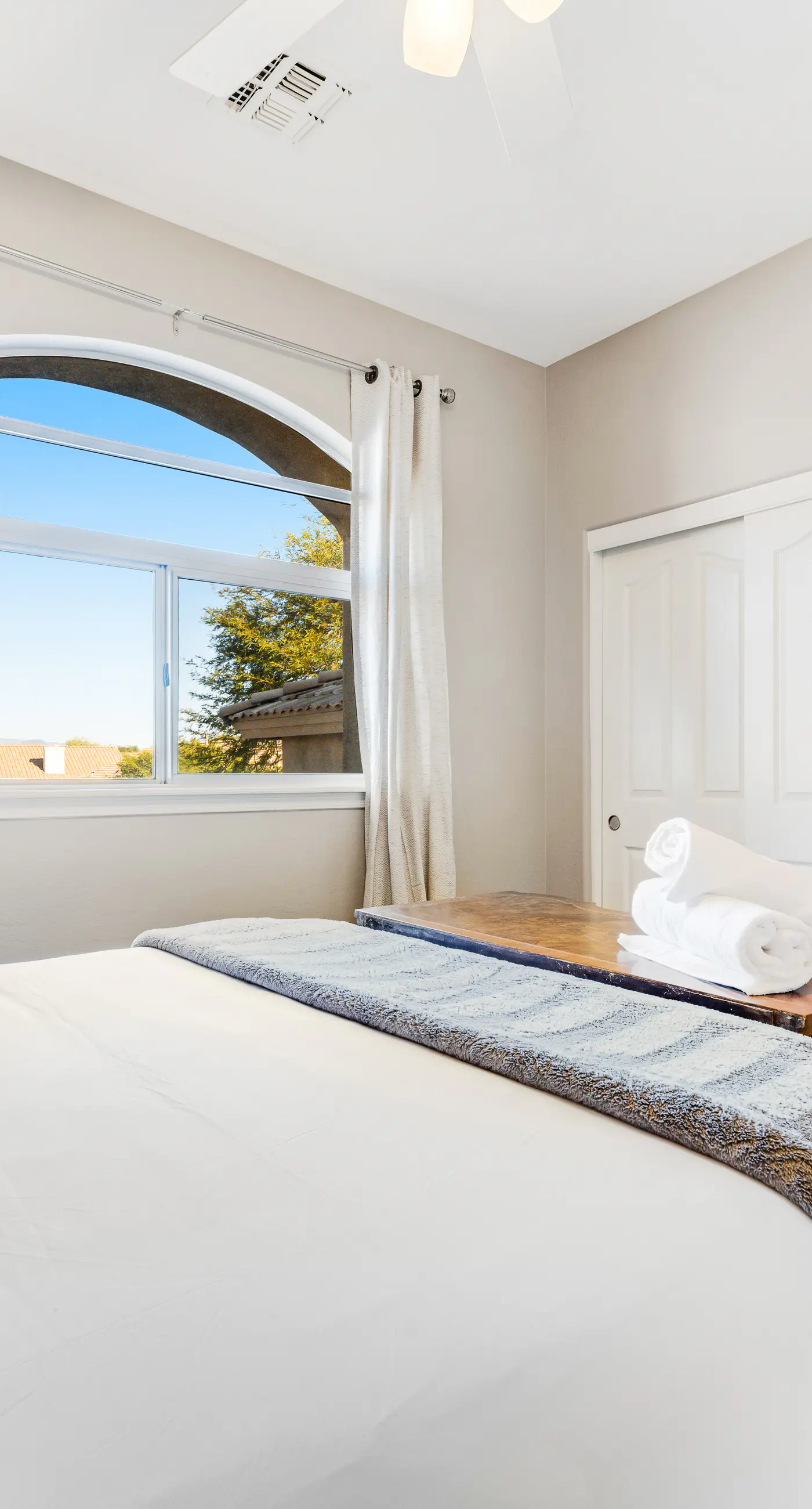 Roy Rogers Poolhouse