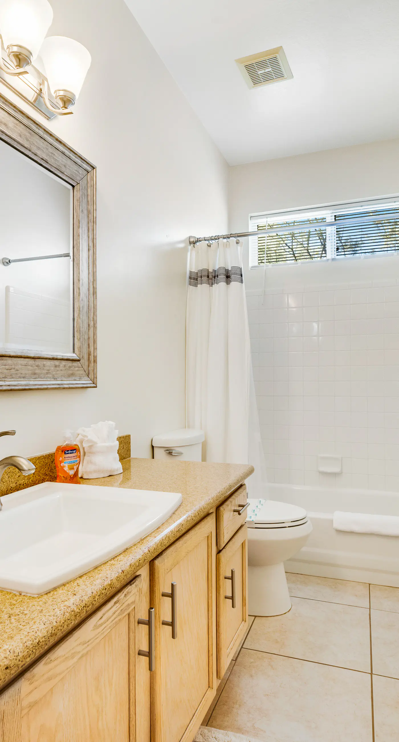 Roy Rogers Poolhouse