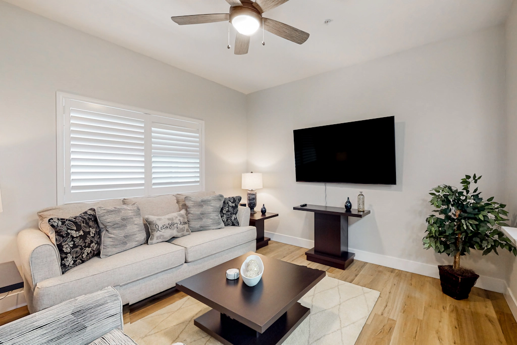 Placita Escondida #101