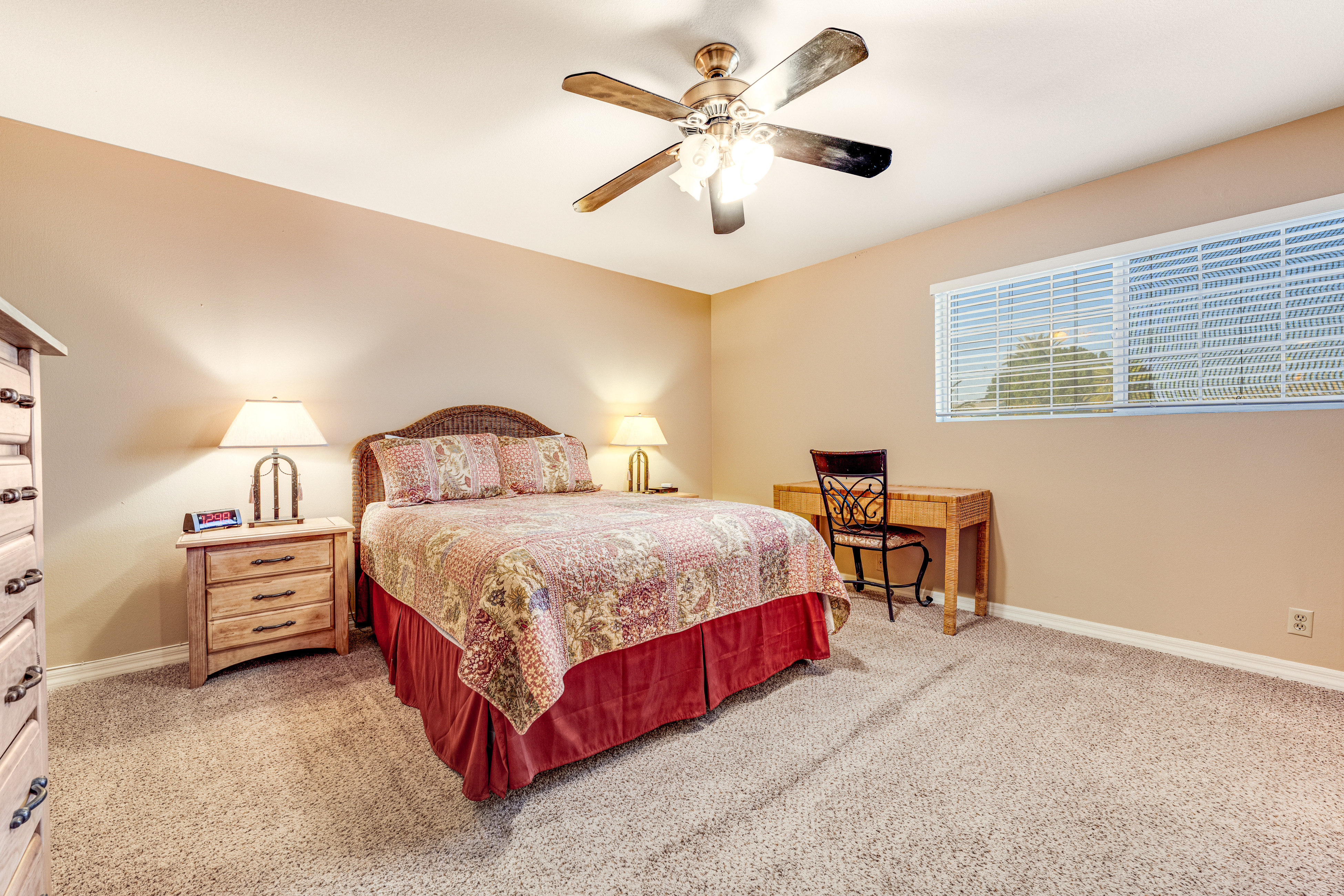 Downtown Home w/Enclosed Yard, Gas Grill, Free WiFi, Central A/C, Washer/Dryer