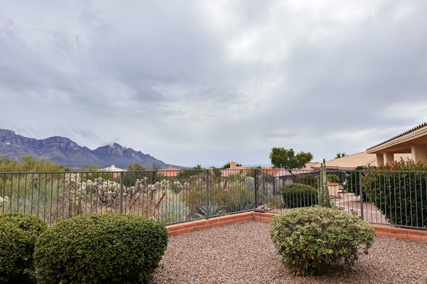 Mountain-view home with on-site pool/hot tub, private yard, patio