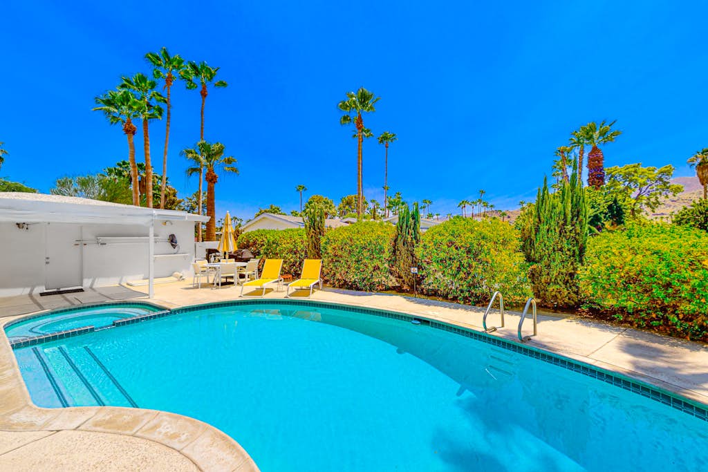 Bright, Family-Friendly Home with Private Firepit, Heated Outdoor Pool, Pool Spa