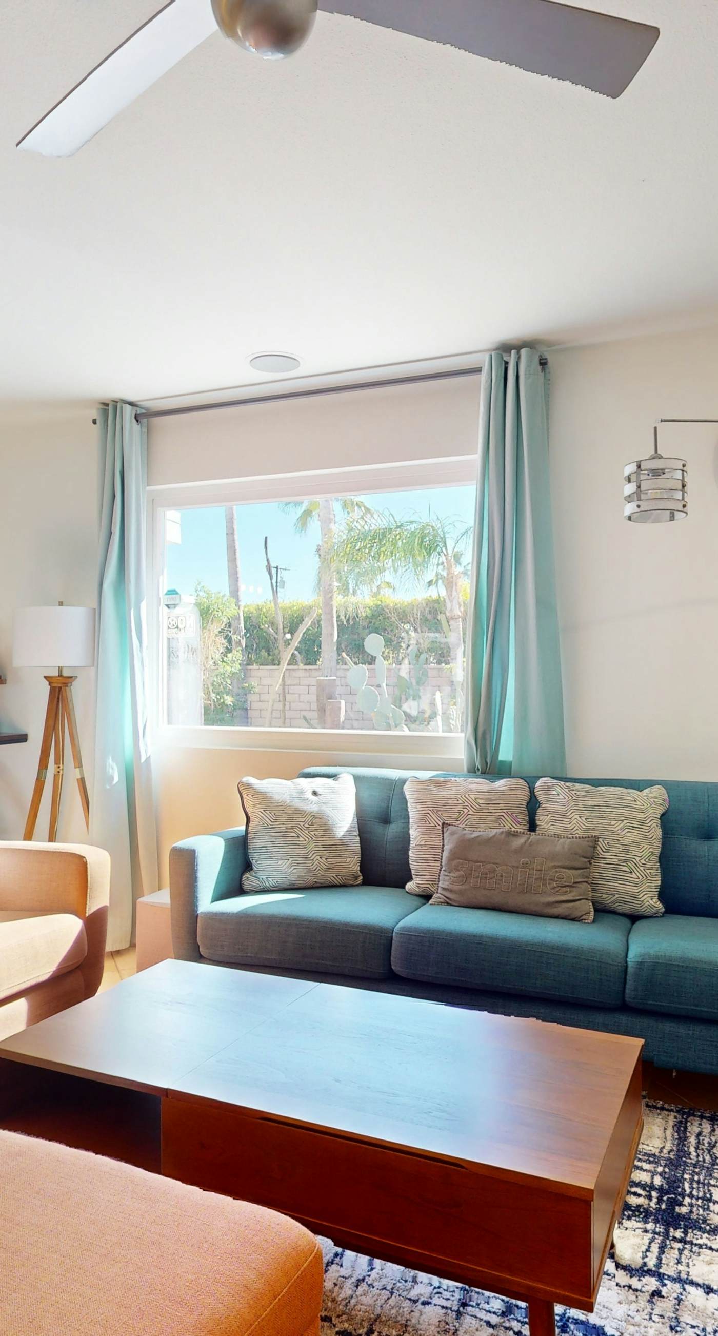 East Venetia Manor - 3515