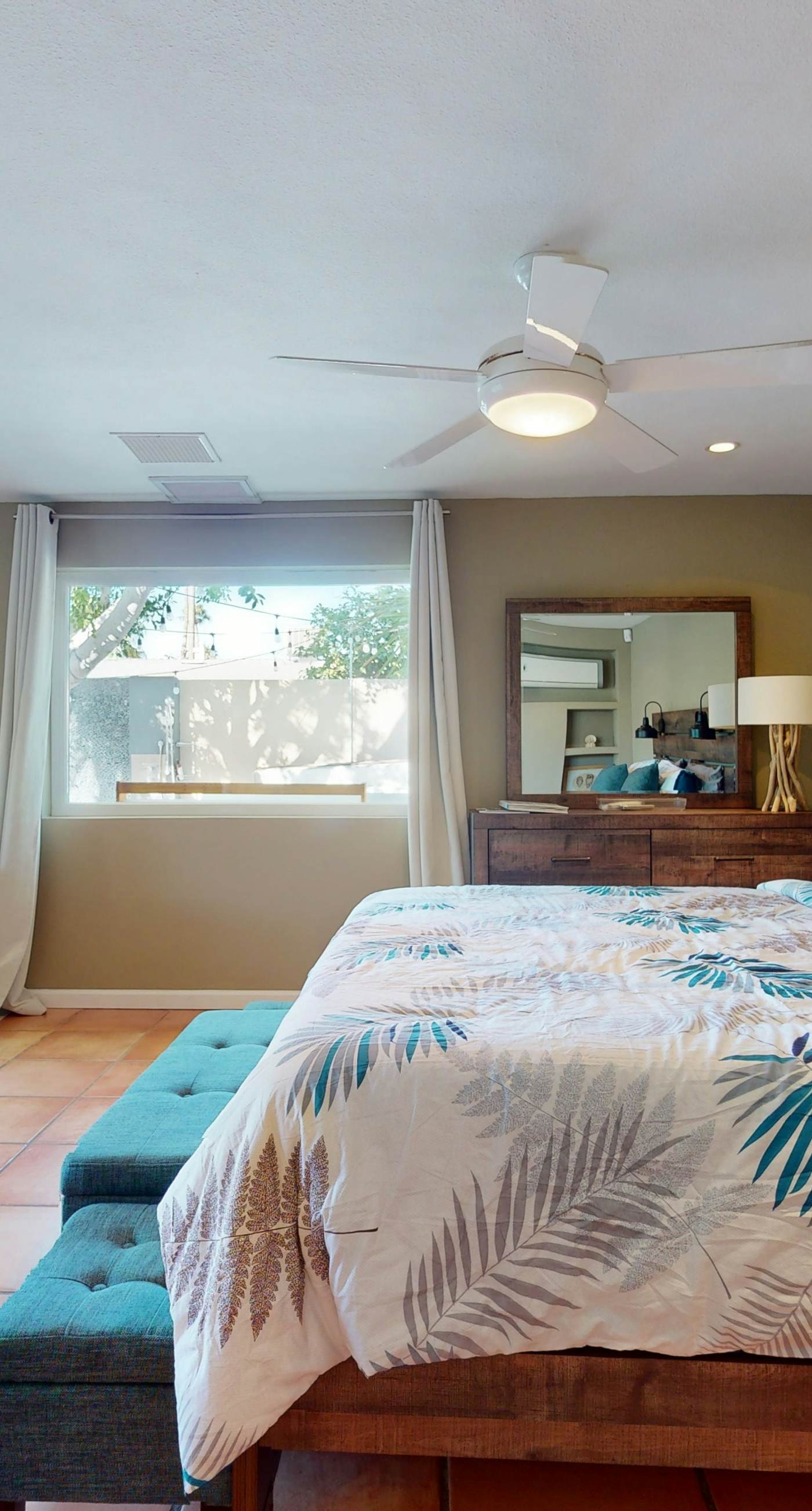 East Venetia Manor - 3515